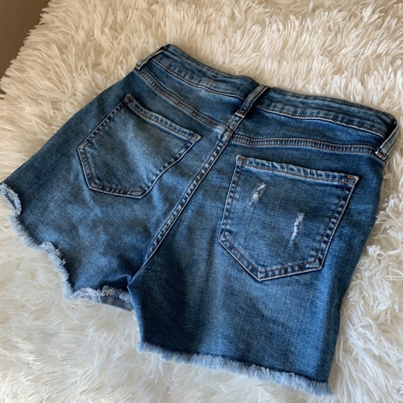 Fashion Nova shorts - Picture 3 of 3